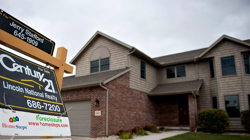 What Is a HUD Foreclosure? A Home That's Below Market Value What Is a HUD Foreclosure? A Home That's Below Market Value